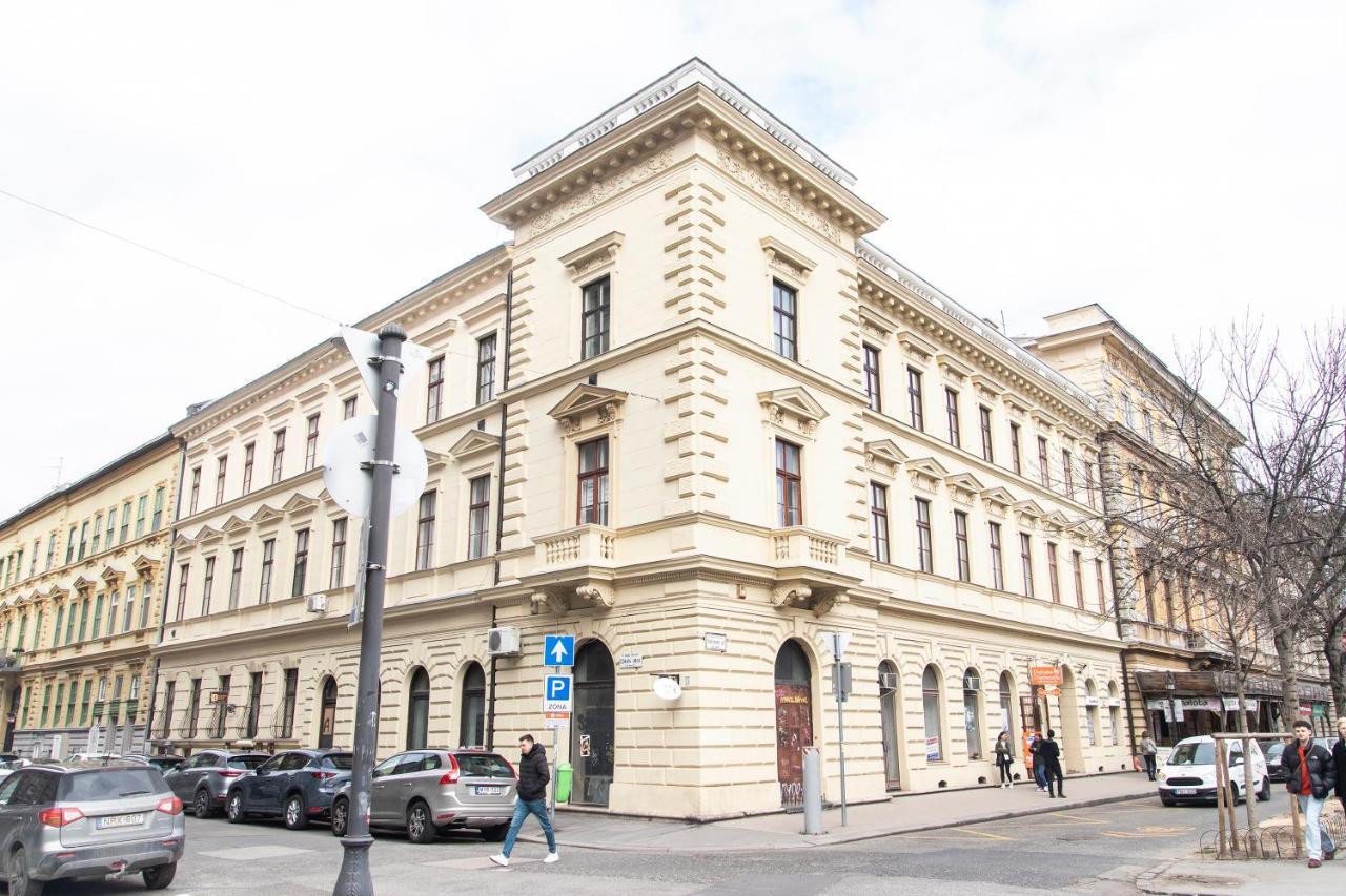 Lucky 54 Apartment Budapest Esterno foto